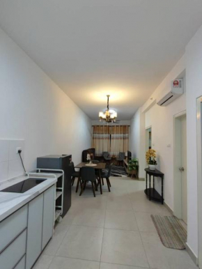 Ezry Homestay Residensi Rimbun Canopy Hills